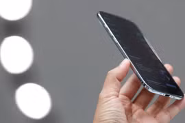 Mẫu máy iPhone Air mới của nhà Táo. Ảnh: Reuters.