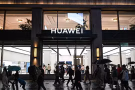 Một cửa hàng Huawei tại Trung Quốc (Ảnh: SCMP)
