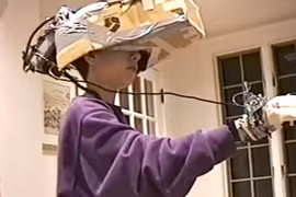 Video thiếu niên tự chế 'kính thực tế ảo' từ năm 1993