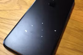 Vài mẫu iPhone 7 đen mờ bị lỗi tróc sơn