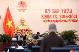 Đại biểu HĐND TP phát biểu ý kiến trong phiên thảo luận tại hội trường liên quan đến vấn đề môi trường và thực hiện xây dựng TP môi trường của Đà Nẵng