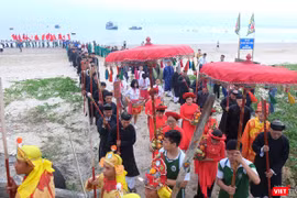 Một góc lễ hội Cầu ngư truyền thống tại Đà Nẵng