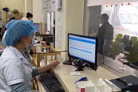 Kết hợp tăng cường kiểm dịch cửa khẩu, đề phòng lây Lan đậu mùa khỉ, đồng thời đẩy mạnh các biện pháp phòng chống, ứng phó với dịch bệnh