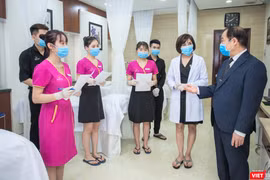 PGS.TS. Trần Đắc Phu xây dựng và hướng dẫn quy trình chuẩn riêng về phòng chống dịch cho ngành nail – hair –spa 