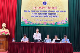 Bộ Y tế họp báo về quyết định điều chỉnh Covid-19 từ bệnh truyền nhiễm nhóm A sang nhóm B
