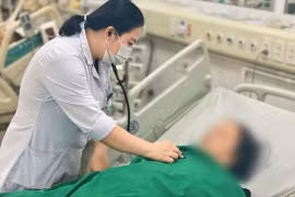 Cụ bà 78 tuổi nguy kịch do uống nước củ ấu tẩu
