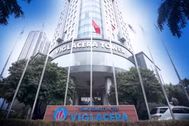 Nợ xấu của Viglacera tăng, mảng kính gương lỗ gộp. Ảnh minh hoạ. 