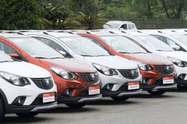 Sau khi tiếp thu ý kiến phản ánh của khách hàng Việt Nam, VinFast đã nghiên cứu và thiết kế thêm chi tiết ốp chắn bùn sau cho xe Fadil.