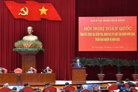 Ban Chấp hành Trung ương, Bộ Chính trị, Ban Bí thư kỷ luật 26 tổ chức đảng, 71 đảng viên