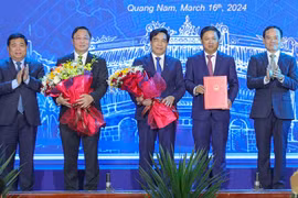 Phó Thủ tướng Chính phủ Trần Lưu Quang trao quyết định phê duyệt Quy hoạch tỉnh Quảng Nam thời kỳ 2021-2030, tầm nhìn đến năm 2050.
