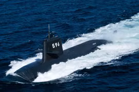 Tàu ngầm Kuroshio của Nhật đang thăm cảng Cam Ranh