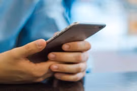 Các ứng dụng chăm sóc y tế trên smartphone có thể cứu sống được rất nhiều người (Ảnh Interestingengineering)
