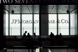 Nhiều nhân viên của JPMorgan bị cáo buộc thao túng giá kim loại quý để thu lợi bất chính hàng triệu USD (Ảnh: FT)
