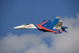 Chiếc Su-27 thuộc phi đội trình diễn Hiệp sỹ Nga.
