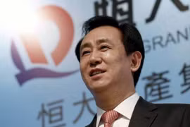 Chủ tịch Tập đoàn Evergrande Hứa Gia Ấn từng là biểu tượng của sự trỗi dậy kinh tế Trung Quốc (Ảnh: Sina).