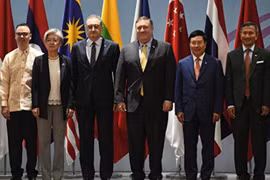 Ngày 4/8/2018, Ngoại trưởng Mỹ Mike Pompeo tham dự Hội nghị cấp cao ASEAN. Ảnh: Getty Images.