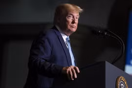 Tổng thống Trump sẽ không rút lại đe dọa trừng phạt Iran (Ảnh: AP)