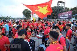 Niềm vui chiến thắng. Ảnh AT.