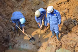 Đường ống nước sạch sông Đà số 1 sẽ phải tiếp tục “gồng mình” nếu tuyến ống số 2 chậm tiến độ - Ảnh: Lê Quân