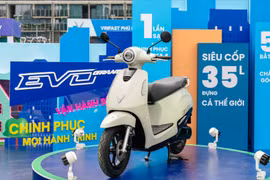 Vinfast bảo hành chính hãng 6 năm cho xe - 8 năm cho pin xe máy điện