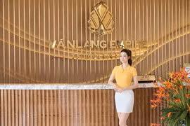 Hoa hậu Đỗ Mỹ Linh trở thành Đại sứ thương hiệu Văn Lang Empire T&T Golf Club 