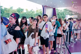 “Phải lòng” Bank Tím tại Em Xinh “Say Hi” Concert Đêm 2