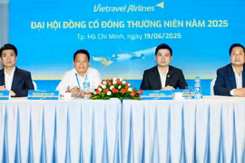 VietTravel Airlines tổ chức thành công đại hội cổ đông thường niên năm 2005