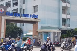 Bệnh nhân nổ súng tự sát tại BV Trưng Vương đã tử vong