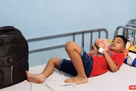 Bệnh nhi bị trụy mạch đã ổn định sức khỏe, hiện vẫn đang được tiếp tục theo dõi.