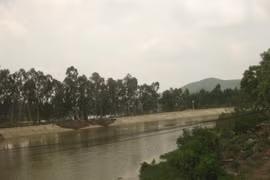 Một đoạn sông Hoàng Mai