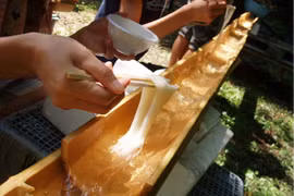 Nagashi-somen là một trong những món ăn truyền thống của người Nhật được dùng vào mùa hè. 