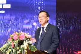 GS.TS Nguyễn Đông Phong - Chủ tịch Hội đồng Trường Đại học Kinh tế TP.HCM phát biểu tại phiên khai mạc TECHFEST Đông Nam Bộ (Ảnh: HB)