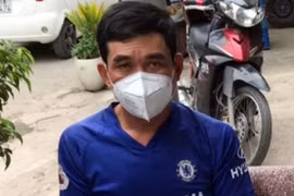 Đối tượng Phan Thanh Hùng bị bắt khẩn cấp vì tổ chức đón người nhập cảnh trái phép qua biên giới (Ảnh: CAHS).