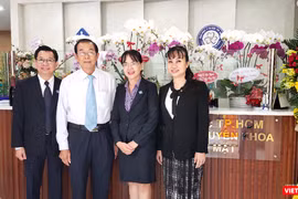Khai trương phòng khám chuyên khoa Răng Hàm Mặt tại ĐH Y Dược TP.HCM sáng 30/10 (Ảnh: Hoà Bình)