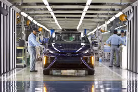 Toyota xác nhận những chiếc xe của họ sản xuất từ thép Kobe vẫn đạt tiêu chuẩn an toàn (Ảnh: TheSun)