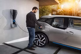 Tương lai, giá của một xe điện sẽ có thể rẻ hơn cả xe chạy xăng hay diesel
