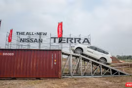 Với giá bán từ 988 triệu tới 1,226 tỷ đồng dành cho 3 phiên bản tùy chọn, Nissan Terra hứa hẹn là một mẫu xe sẽ làm hài lòng những khách hàng khó tính nhất sau khi đã trải nghiệm. 