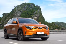 Khách hàng có thêm lựa chọn khi mua ô tô điện VinFast