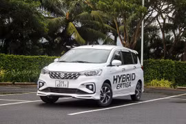Mẫu hybrid của Suzuki bứt phá doanh số trong 4 tháng đầu năm