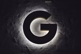 Google trả một khoản tiền khủng để Apple dừng phát triển công cụ tìm kiếm (Ảnh: Gizmodo)