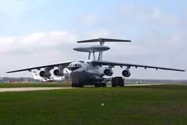 Máy bay cảnh báo sớm, kiểm soát và chỉ huy trên không AEW&C A-50U. Ảnh Russian Gazeta