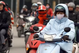 Hà Nội và các tỉnh Bắc, Trung Bộ đang trong đợt rét hại, nhiệt độ phổ biến 8-11 độ C. Ảnh: TTXVN