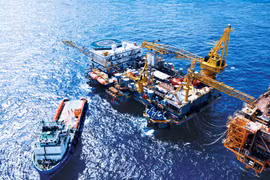 Ngành dầu khí nơi khó khăn, nơi lãi lớn