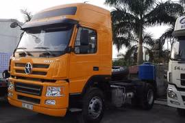 Xe đầu kéo nhập từ Trung Quốc