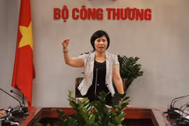 Thứ trưởng Bộ Công Thương ​Hồ Thị Kim Thoa​