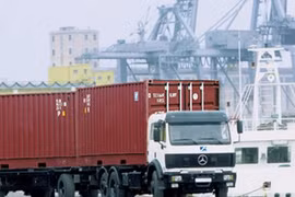 Lập 5 đội ứng cứu khẩn cấp dạy lái xe container