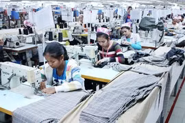 Campuchia: Gần 150 nhà máy dệt may và da giày bị đóng cửa
