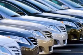 “Chạy” thuế tiêu thụ đặc biệt, xe sang bán chênh hàng tỷ đồng