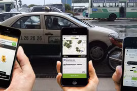 Hà Nội: Nhiều hãng taxi cấm lái xe sử dụng GrabTaxi để đón khách