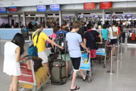 Từ hôm nay, ngày 7-9, hãng hàng không Vietjet Air mở đợt bán vé Tết Bính Thân 2016 với giá hấp dẫn mua càng sớm giá càng tiết kiệm, cho tất cả đường bay trong nước và quốc tế.